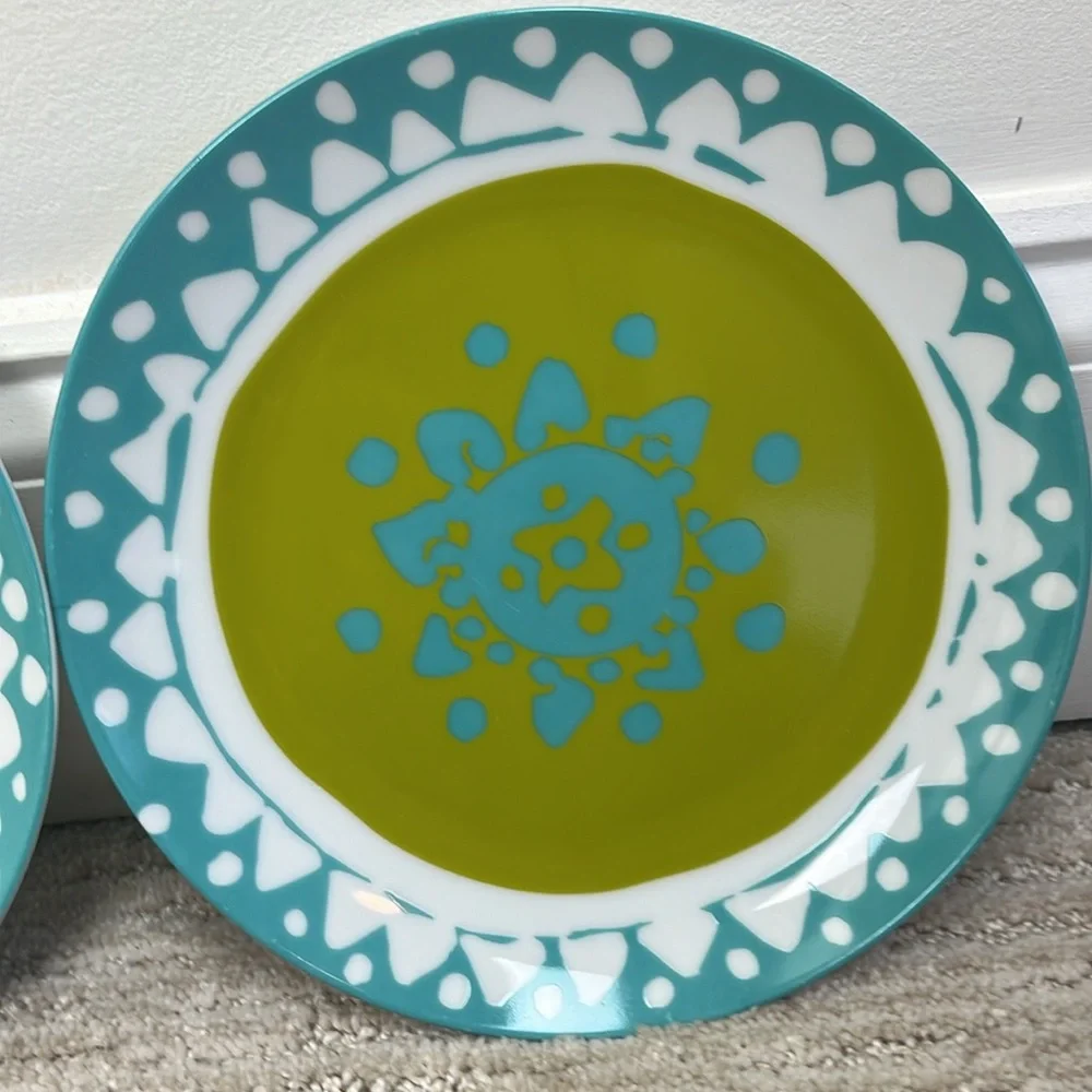 Crate&Barrel Plates Set of (4) 8